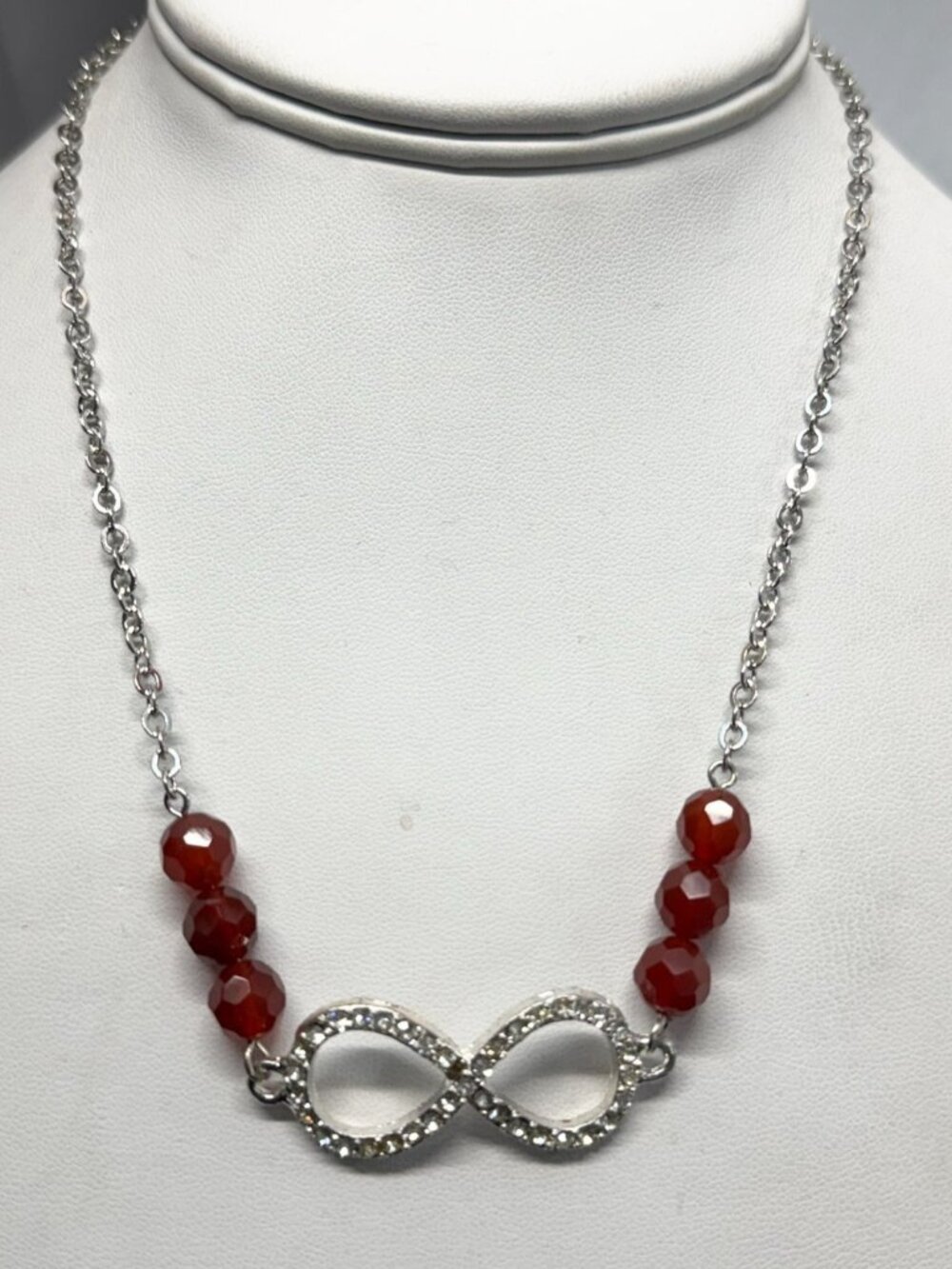 Vintage rhinestone infinity sign carnelian semi precious bead necklace